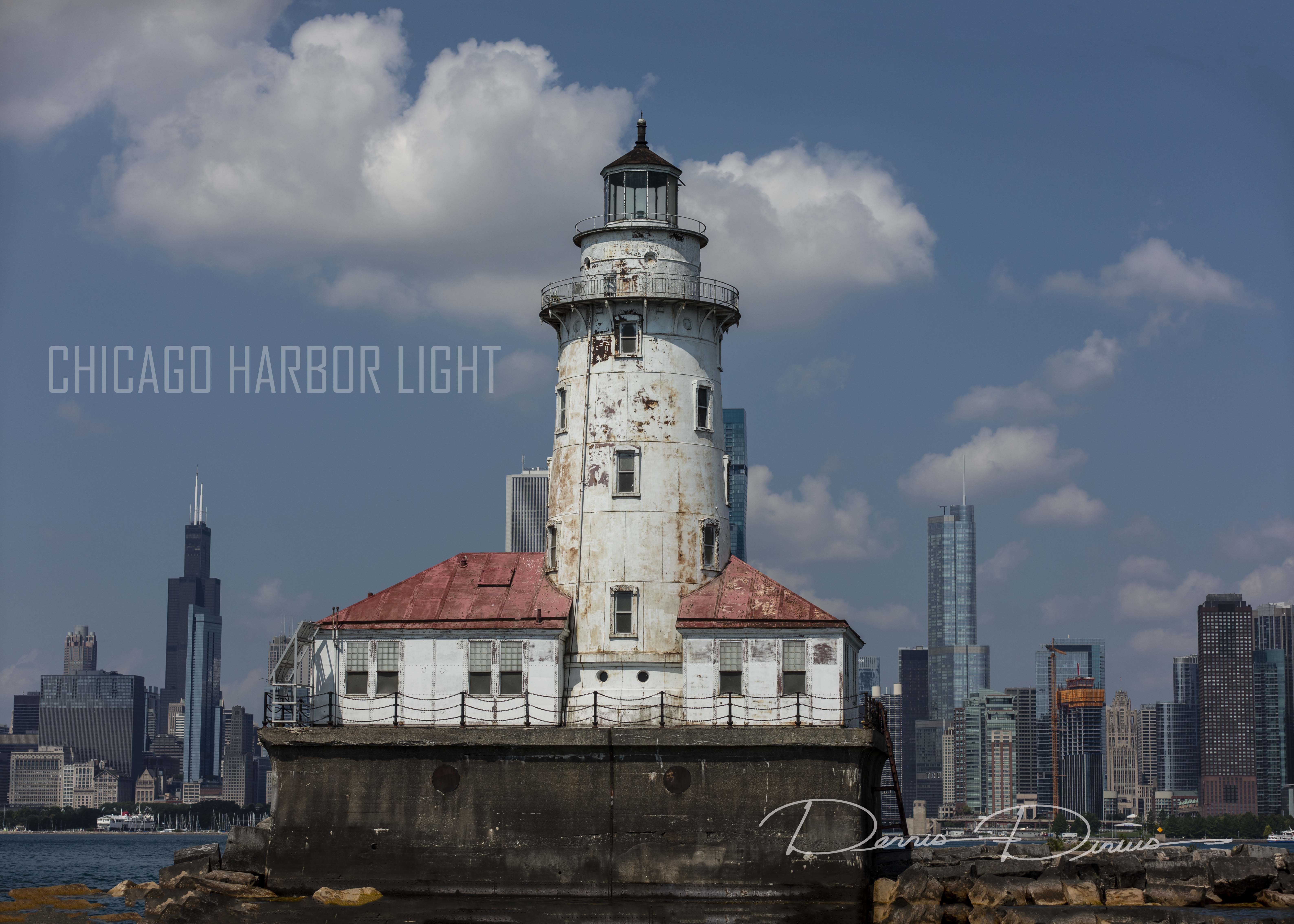 2025-0626-8365-ChicagoHarborLight.jpg