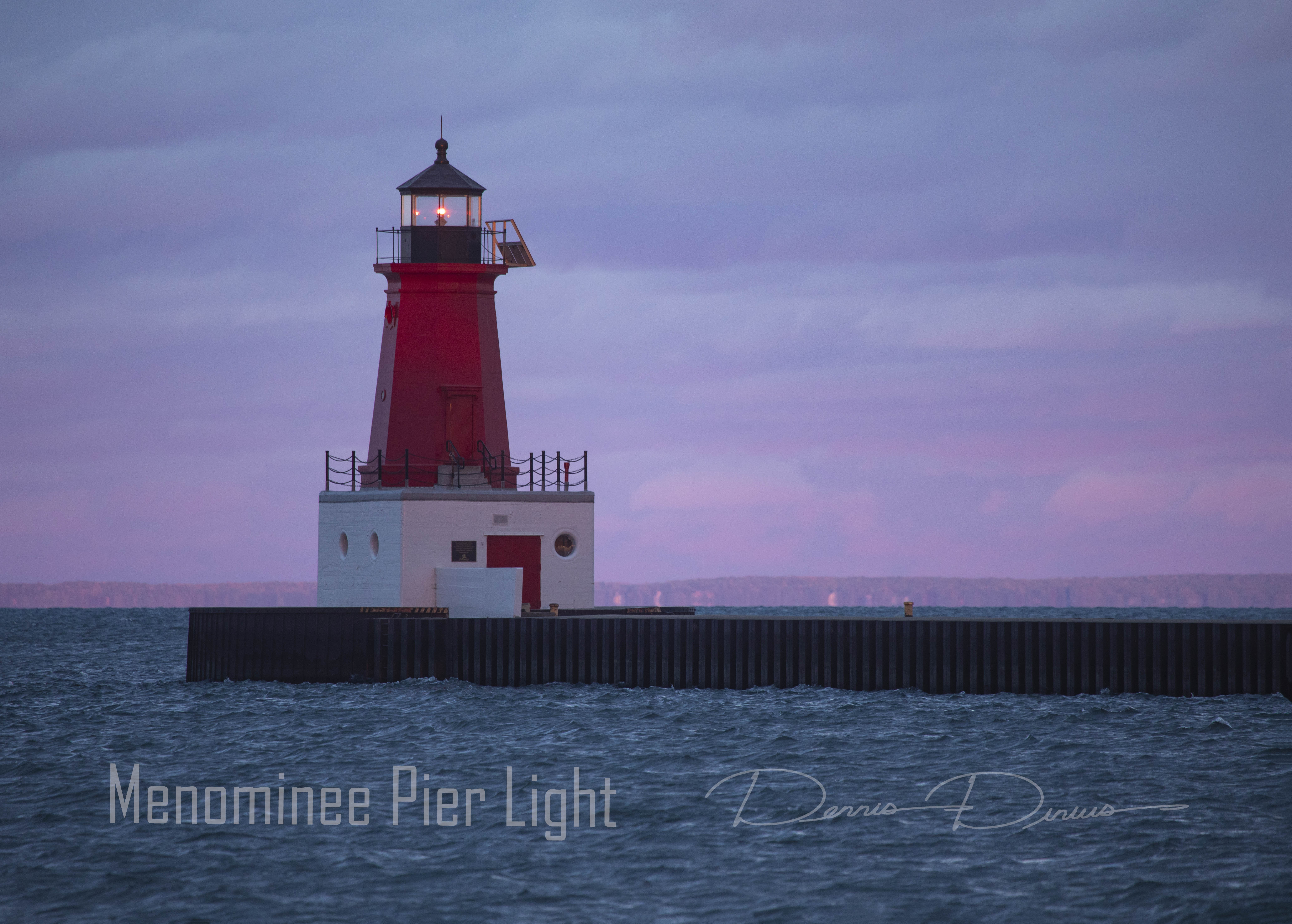 2024-1005-6822-MenomineePierLight.jpg